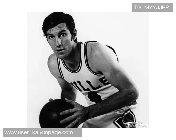 怀念传奇球员迈克尔雷理查德森逝世享年70岁致敬其辉煌篮球生涯