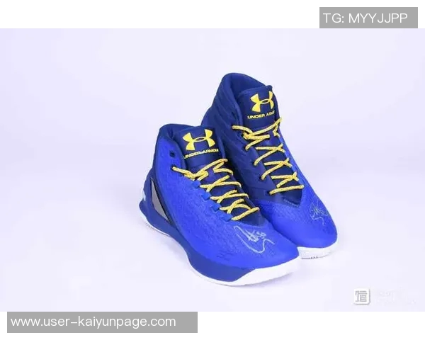 库里分享球鞋广告拍摄趣事并为新款球鞋热情打Call