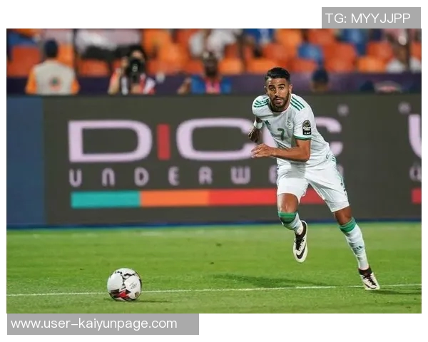 阿尔及利亚国家队公布新名单马赫雷斯本塞拜尼领衔齐达内之子卢卡入选