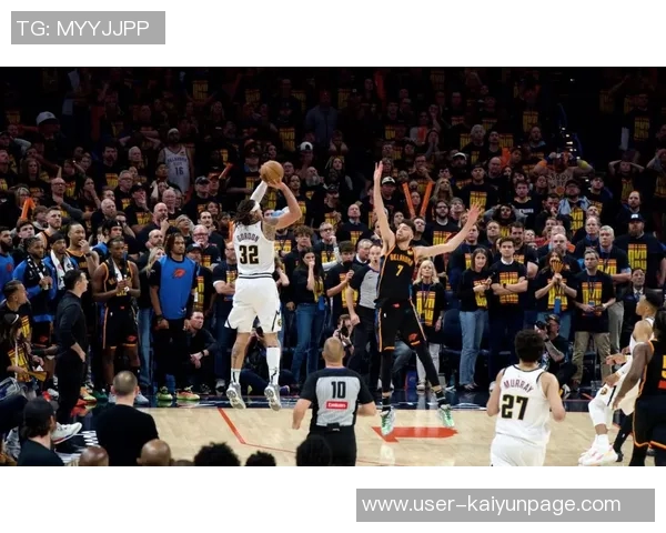 阿隆戈登化身约老师全场贡献8分10板11助攻正负值高达14 阿隆戈登化身约老师全场贡献8分10板11助攻正负值高达14