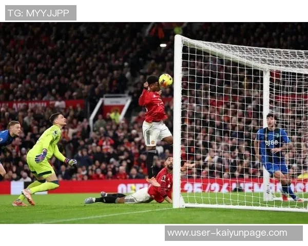 曼联对布莱顿首发预测：姆贝莫舍什科库尼亚组成锋线三叉戟